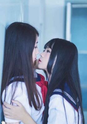 30岁少妇一摸就出水了-高清正片在线视频观看